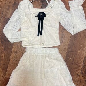 白の総レース セットアップ