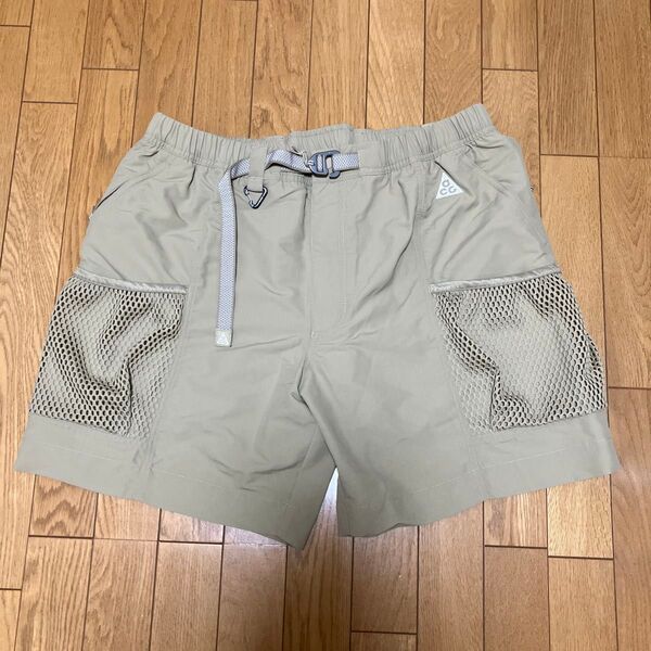 未使用品 XXL NIKE ACG ナイキ ACG snowgras ショーツ ハーフパンツ ショートパンツ ベージュ 2XL
