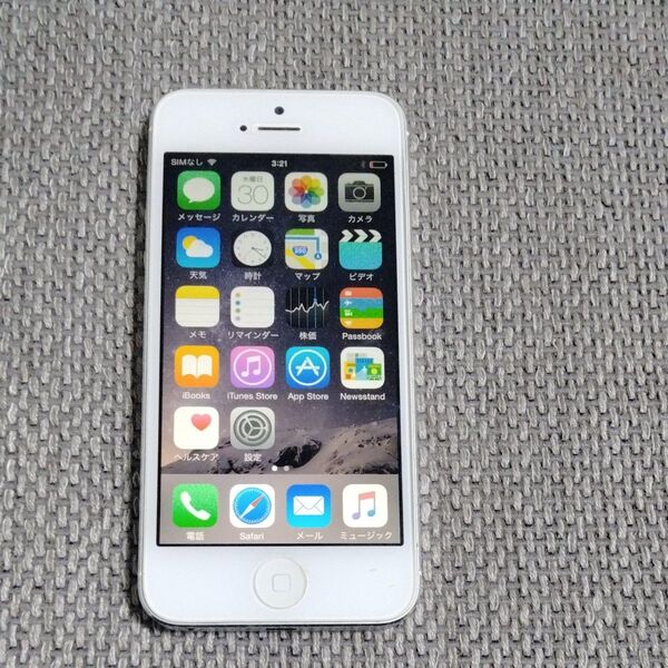 iPhone シルバー