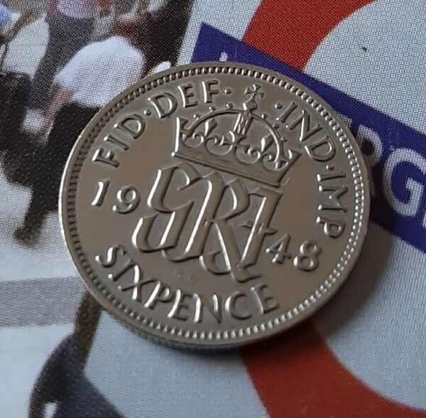 イギリス 1948年 ラッキー6ペンスコイン 硬貨 GEORGE6世1948年発行の6ペンス硬貨、肖像とバラのデザインが特徴。