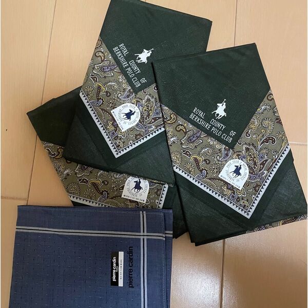 ROYAL COUNTY OF BERKSHIRE POLO CLUB バンダナ3枚とpierre cardin ハンカチ1枚