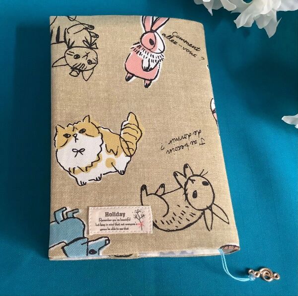 ブックカバー 文庫本サイズ ハンドメイド しおり紐付き 動物柄
