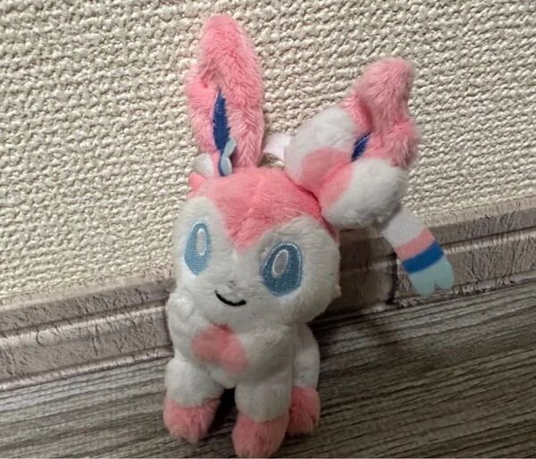【最終値下げ】ポケモンセンターオリジナル カラビナ付きマスコット ニンフィア