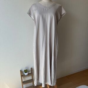 ティアクラッセ フレアーワンピース ベージュ