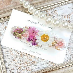 1559*ハンドメイド押し花のヘアクリップ