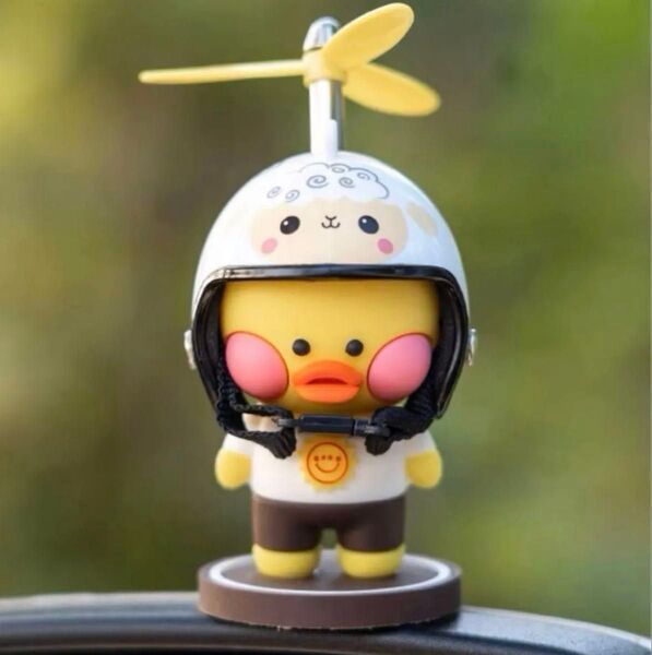 羊黄色アヒル 個性車インテリアアクセサリー飾り騎乗パートナ