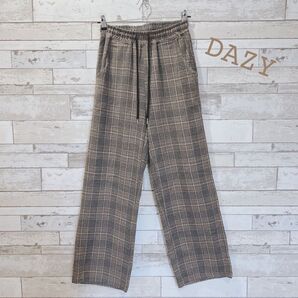 『DAZY』グレー×ベージュ パンツ
