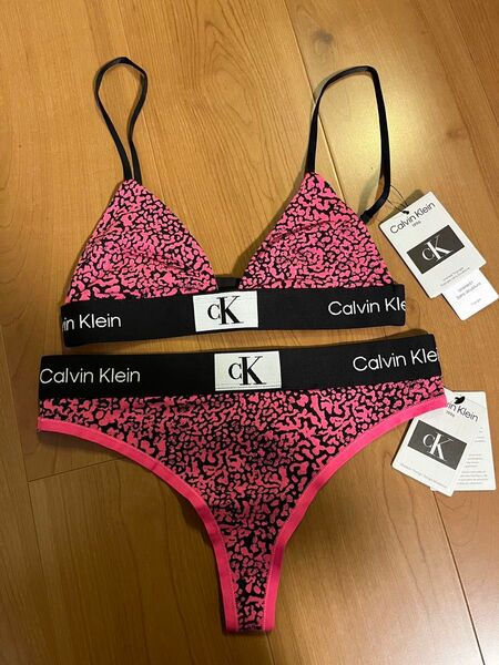 Calvin Kleinブラ&ショーツセット【XSサイズ】カルバンクライン