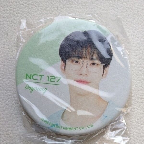 NCT127 ドヨン コンパクトミラー