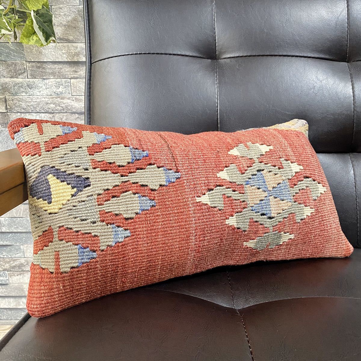 Cushion cover made from Turkish carpet GS016 Kilim Old Kilim Handmade Antique Pillow Cover Pillow Case Turkish Goods Rectangle, furniture, interior, interior accessories, Cushion Cover