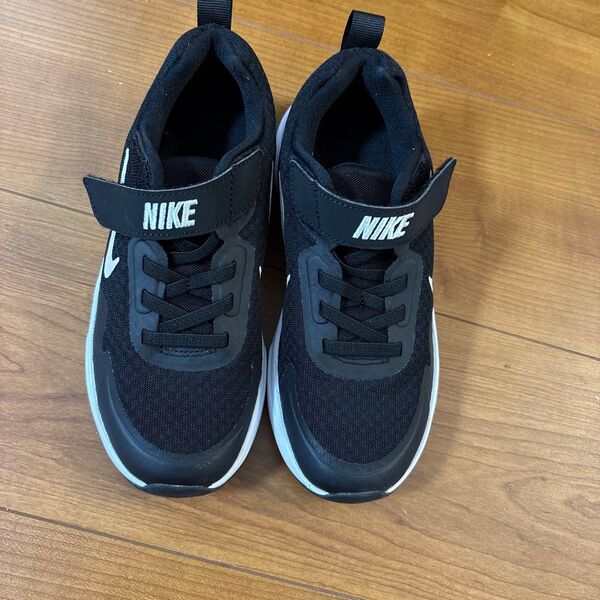 スニーカー NIKE ブラック 19.5センチ