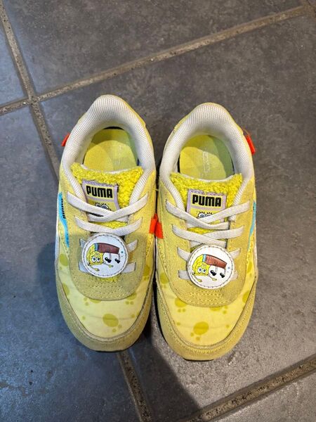 PUMA スポンジボブ コラボ スニーカー キッズ 16cm