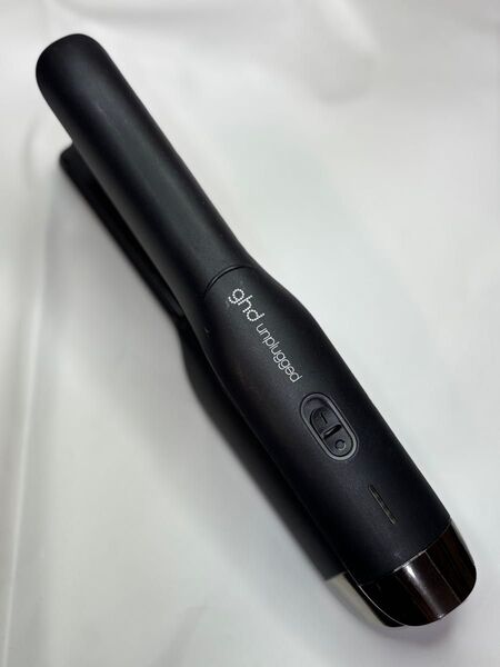 【美品】ghd コードレス充電式 ヘアアイロン ブラック 本体のみ 高級ヘアアイロン ストレートアイロン 2way