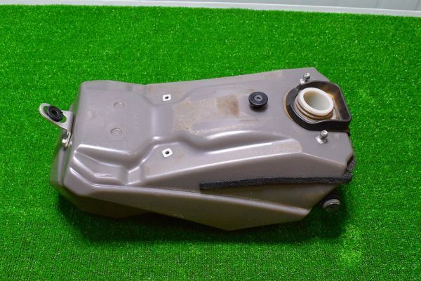 Yahoo!オークション -「dt200wr タンク」の落札相場・落札価格 Yahoo!オークション -「dt200wr タンク」の落札相場・落札価格