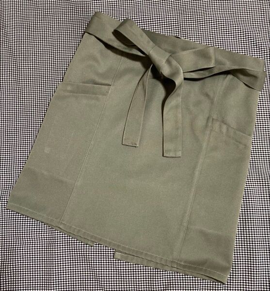 エプロン カーキ 前掛け 未使用品