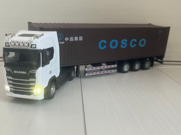 週末価格《箱付新品》 1:50 スカニア トレーラー ミニカー