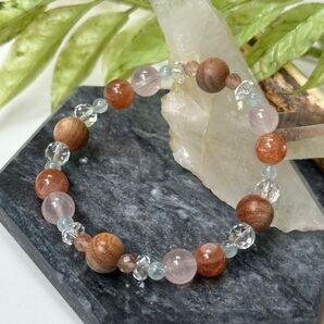 【夏前SALE】あたたかな春の日/ 和桜 ローズクォーツ サンストーン / 天然石ブレスレット パワーストーン 天然石アクセサリー