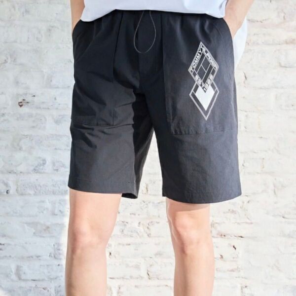 TOMMY HILFIGER ブラックショートパンツ 34サイズ