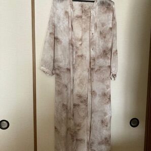 シフォン素材 ベージュ系 ロングシャツワンピース