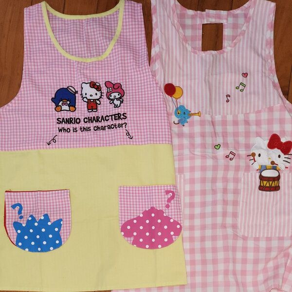 原価割れ☆サンリオオールスターズ &ハローキティエプロン 2枚セット保育士幼稚園