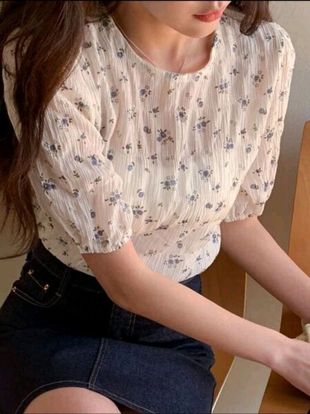 SHEIN DAZY フラワープリント ふんわりパフスリーブ ブラウス S