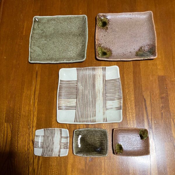 【再値下げ】美濃焼料理揃庫山窯大:幅約20×奥行約18×高さ約1.5cm小:幅約10×奥行約7.7×高さ約1.5cm未使用も経年