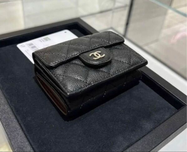 【新品未使用】 CHANEL 三つ折り財布 キャビアスキン ブラック シャネル ウォレット