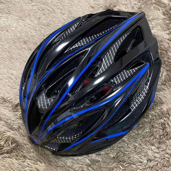 【値下げ】超軽量ヘルメット ブラック ブルーライン 頭囲調整可能 自転車 マウンテンバイク スケボー