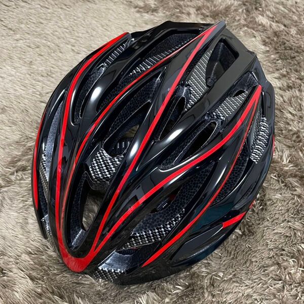 【値下げ】超軽量ヘルメット ブラック レッドライン 頭囲調整可能 自転車 マウンテンバイク スケボー