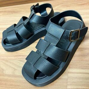 美品 VIVIAN グルカサンダル サンダル 23センチ ブラック