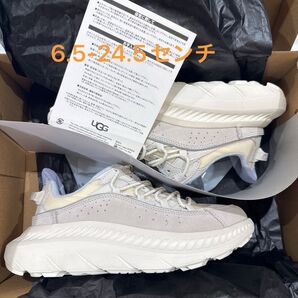 UGGunisex オールジェンダーCA805 V2 リミックス Remix 6.5 24.5センチ