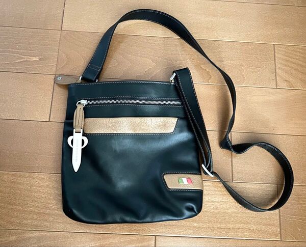 カルロカルマニーニ Carlo Carmagnini 本革 ショルダーバッグ