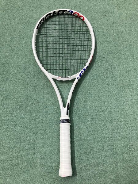 Tecnifibre T-FIGHT 300 RS G2 テニスラケット
