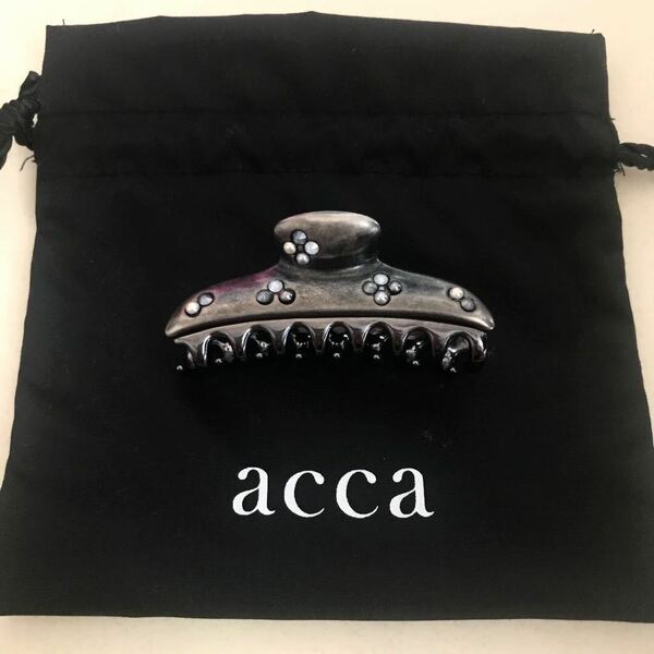 acca ヘアクリップ ホーリーベル　アッカ Mサイズ　完売品　限定品