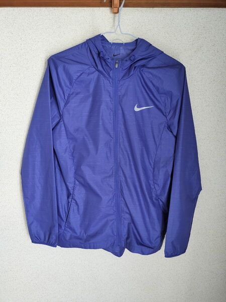 超美品 NIKE サイズM エッセンシャルフーディジャケット ナイロン パーカー ブルー パープル レディース