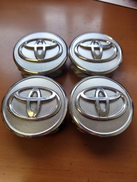 トヨタ トヨタ純正 TOYOTA センターキャップ ホイールキャップ ホイールセンターキャップ キャップ 4枚セット