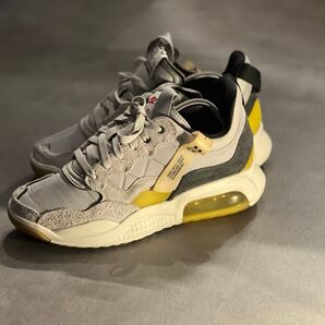 【美品】JORDAN MA2 VAST GREY/GYM RED-MAHOGANY-SAIL 25.5cm バッシュ スニーカー