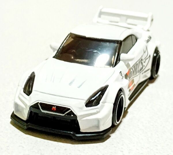 ホットウィール LBWK リバティーウォーク 日産 35GT-RR GT-R