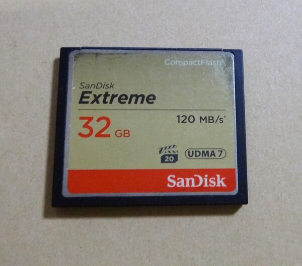 SanDisk コンパクトフラッシュ Extreme 32GB