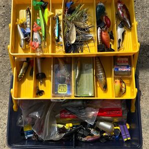 総額数万円! バス 釣り ルアー コレクション 引退 ルアーセット ダイワ ルアー 釣具 道具箱付き