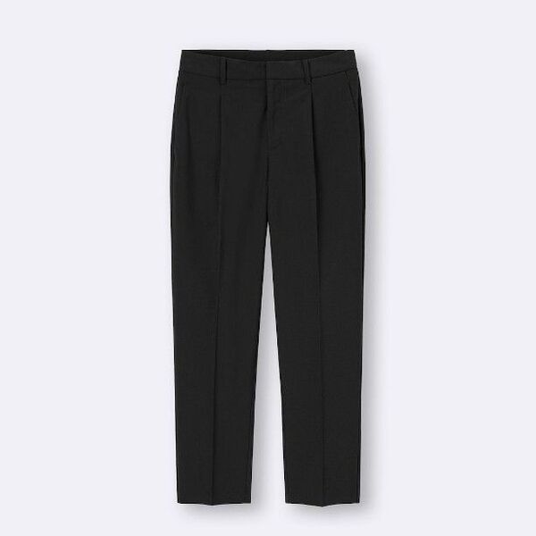 【GU】ウォッシャブルテーパードパンツ黒
