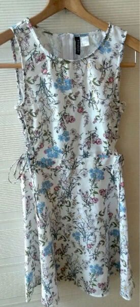 H&M 花柄ワンピース