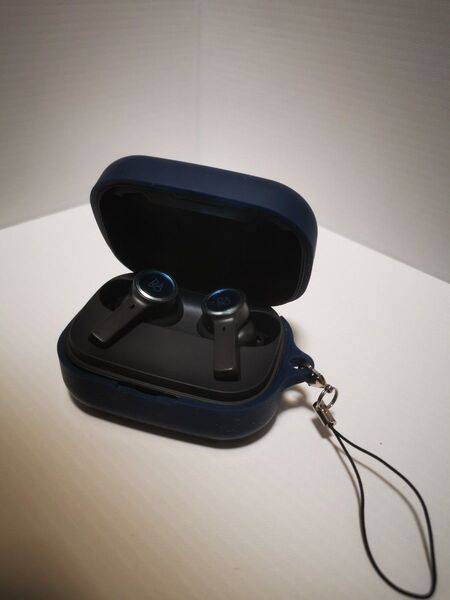 Bang & Olufsen Beoplay EX Anthracite Oxygen イヤホン カバー付き