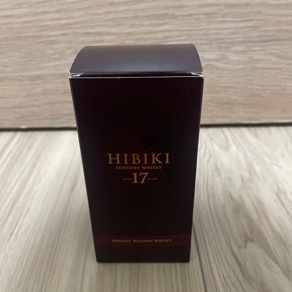 響17年 180ml 箱付き