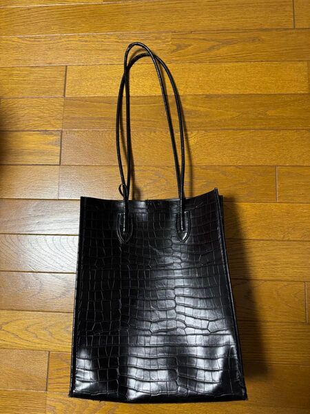 ZARA 黒トートバッグ