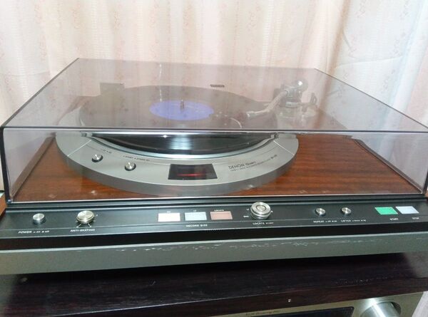 ◇DENON フルオートターンテーブル/DP-50F◇程度及び動作良好!/ 綺麗です、