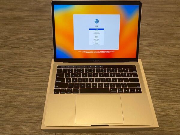 MacBook Pro (13-inch, 2018, 256GB, 16GB, US)