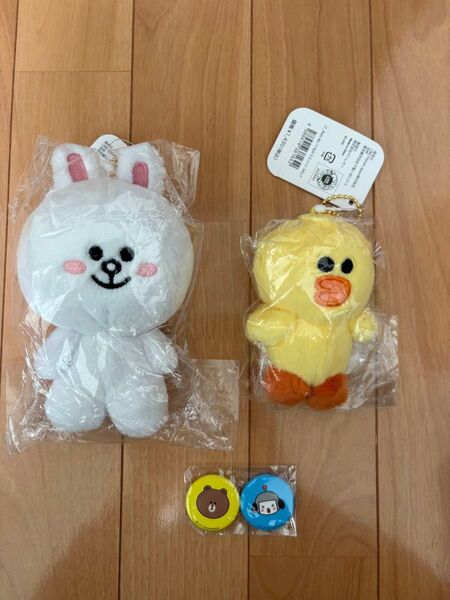 LINE Friends CONY、SALLYぬいぐるみ&ピンバッジセット
