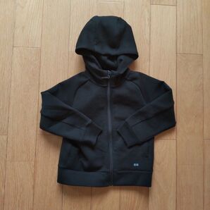 UNIQLO ユニクロ パーカー ジャケット 上着 110 黒
