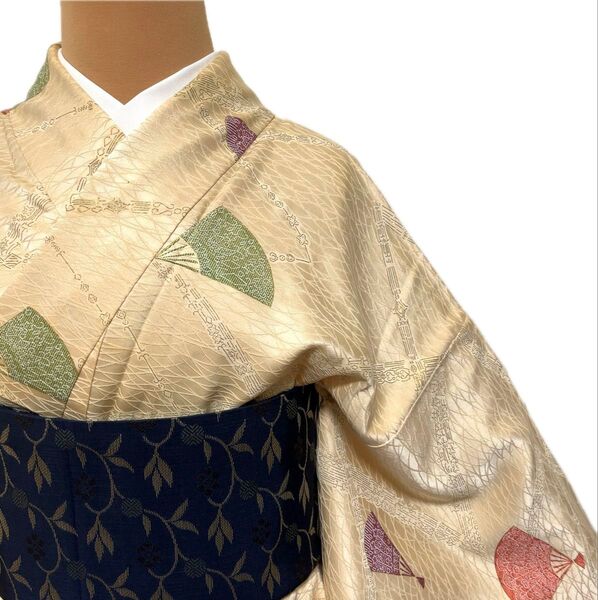 【B0217】着物 小紋 袷 薄オレンジ 生成 正絹 扇子文様 送料無料